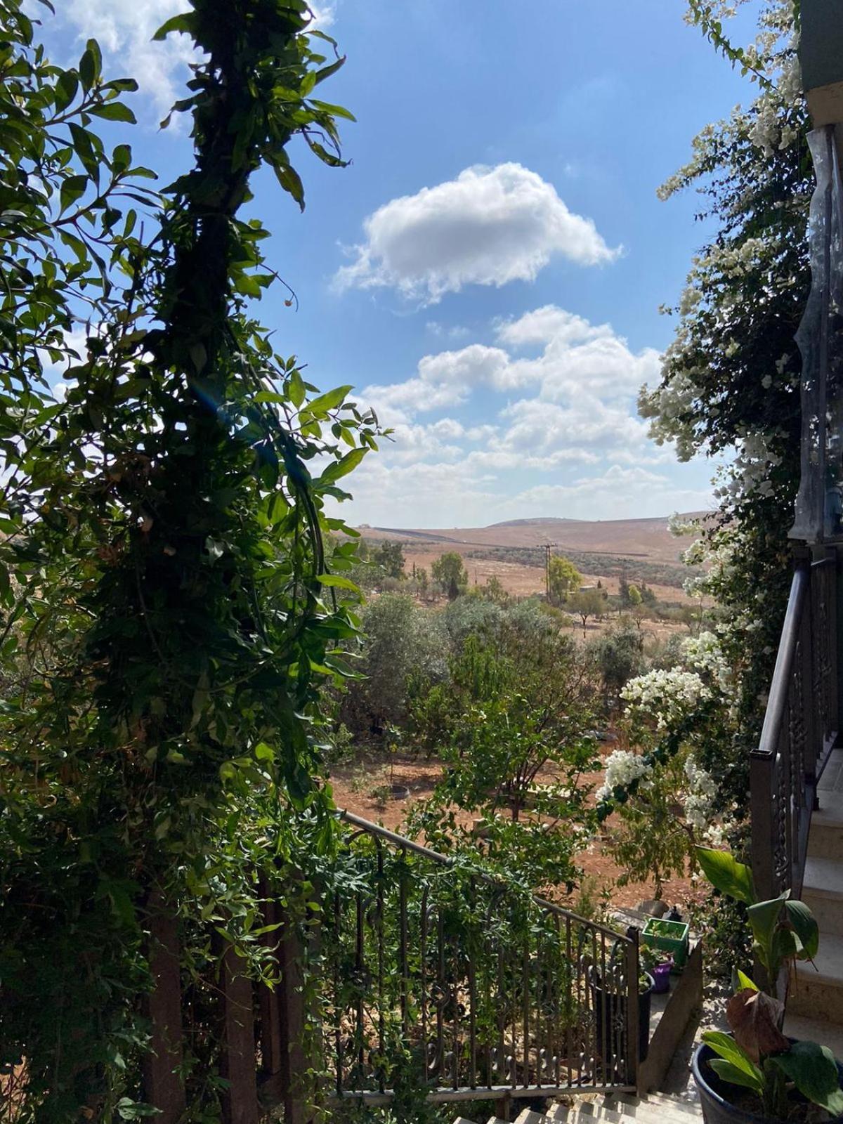 Simple Home Madaba Exterior photo